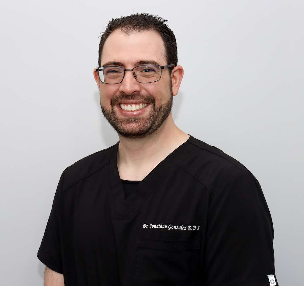 dr jonathan gonzalez